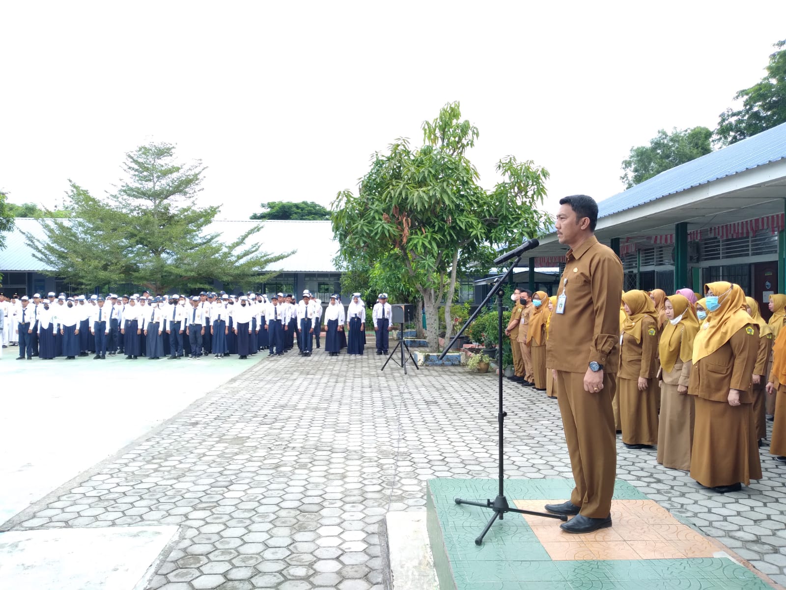 SAMBUTAN DISDIKBUD KARIMUN SAMBUTAN DISDIKBUD KARIMUN